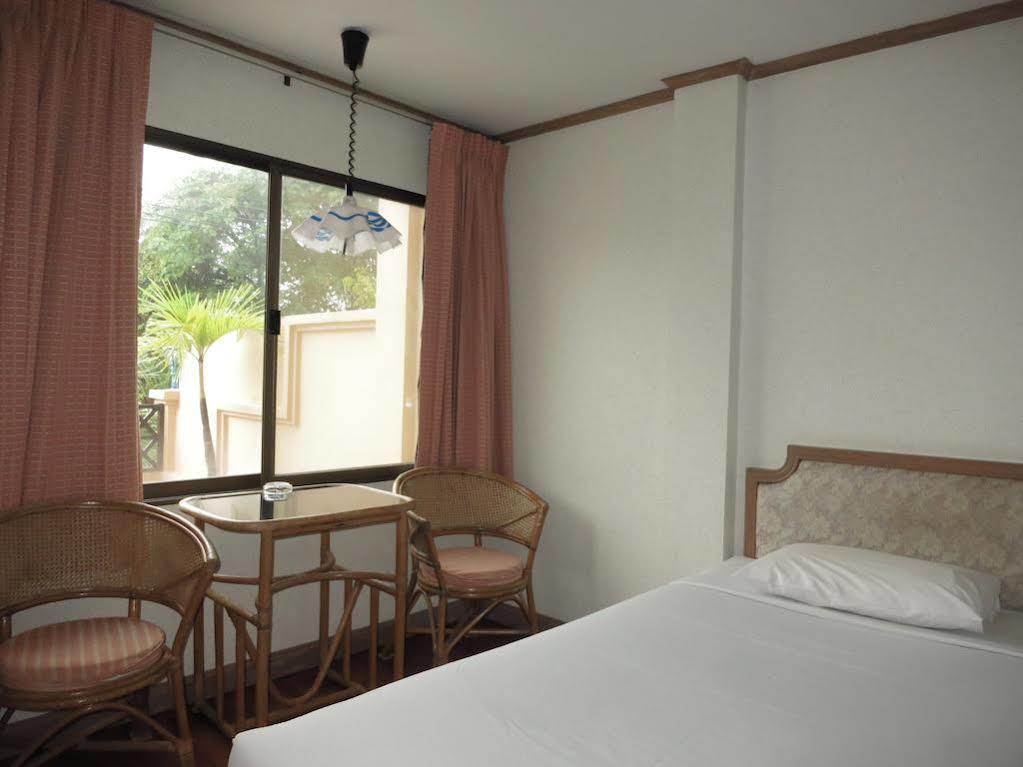 Takiab Beach Resort HHQ Exteriör bild